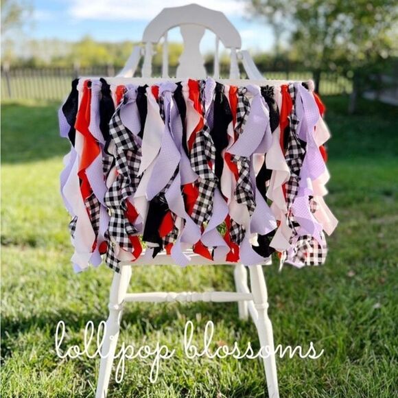 Halloween Ruffle Garland - Picture 3 of 3